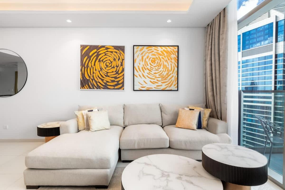 Apartment Spectacular 2 Bed Downtown I Highest Infiniti Pool Dubai
