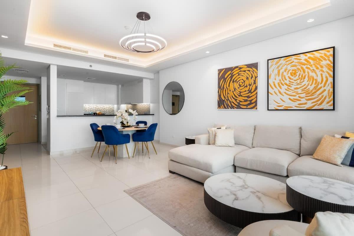 Spectacular 2 Bed Downtown I Highest Infiniti Pool *