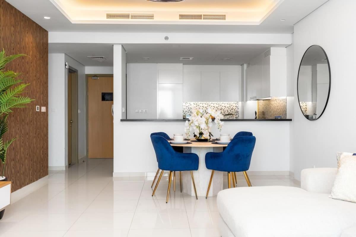 Apartment Spectacular 2 Bed Downtown I Highest Infiniti Pool