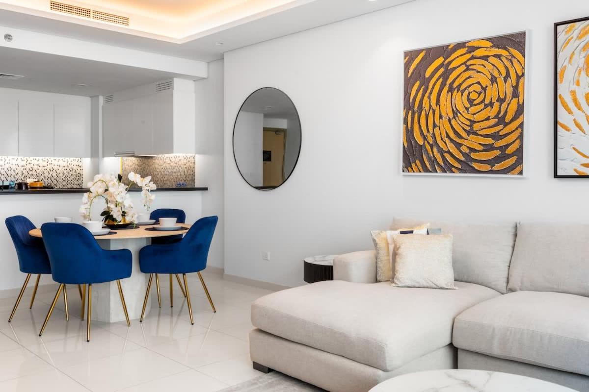 Spectacular 2 Bed Downtown I Highest Infiniti Pool Apartment Dubai