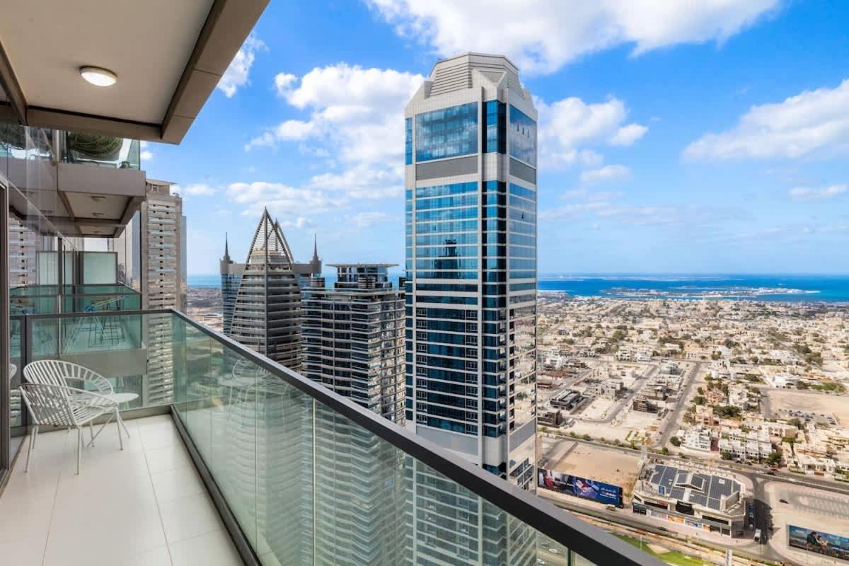 Spectacular 2 Bed Downtown I Highest Infiniti Pool *