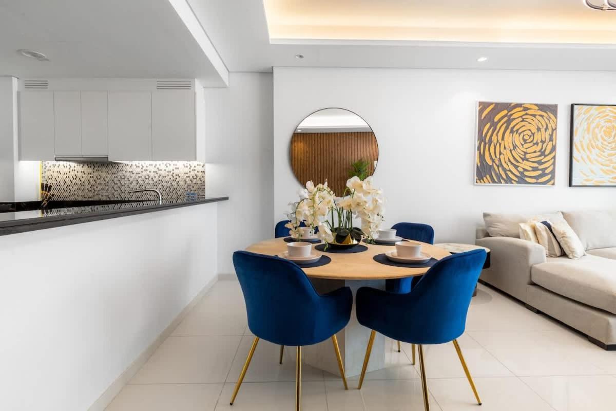 Spectacular 2 Bed Downtown I Highest Infiniti Pool
